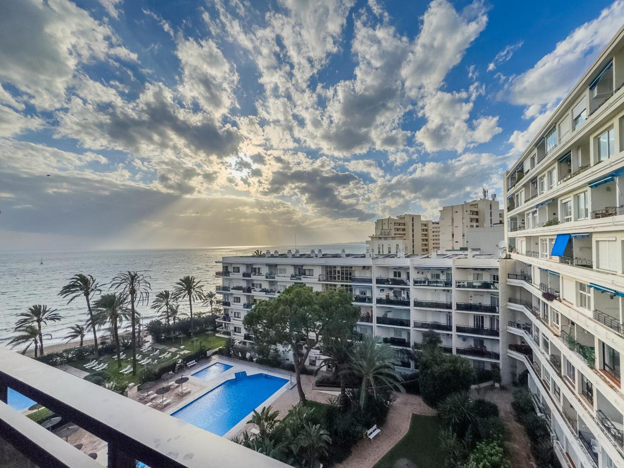 Skol 408A 2 Bedrooms Duplex With Sea Views マルベーリャ エクステリア 写真