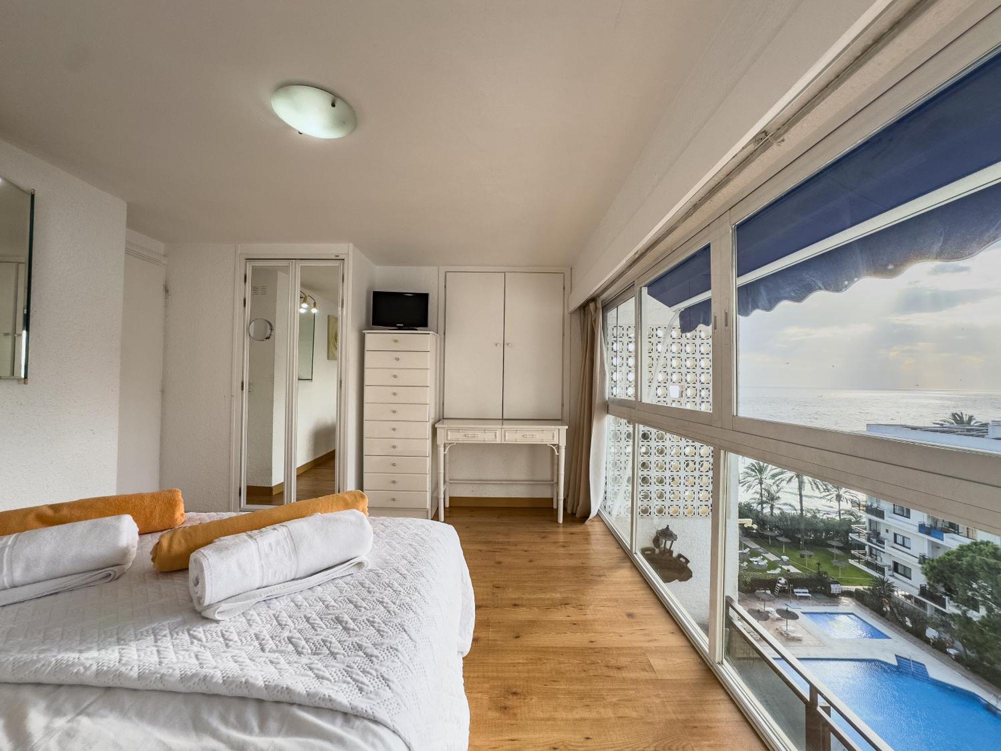 Skol 408A 2 Bedrooms Duplex With Sea Views マルベーリャ エクステリア 写真